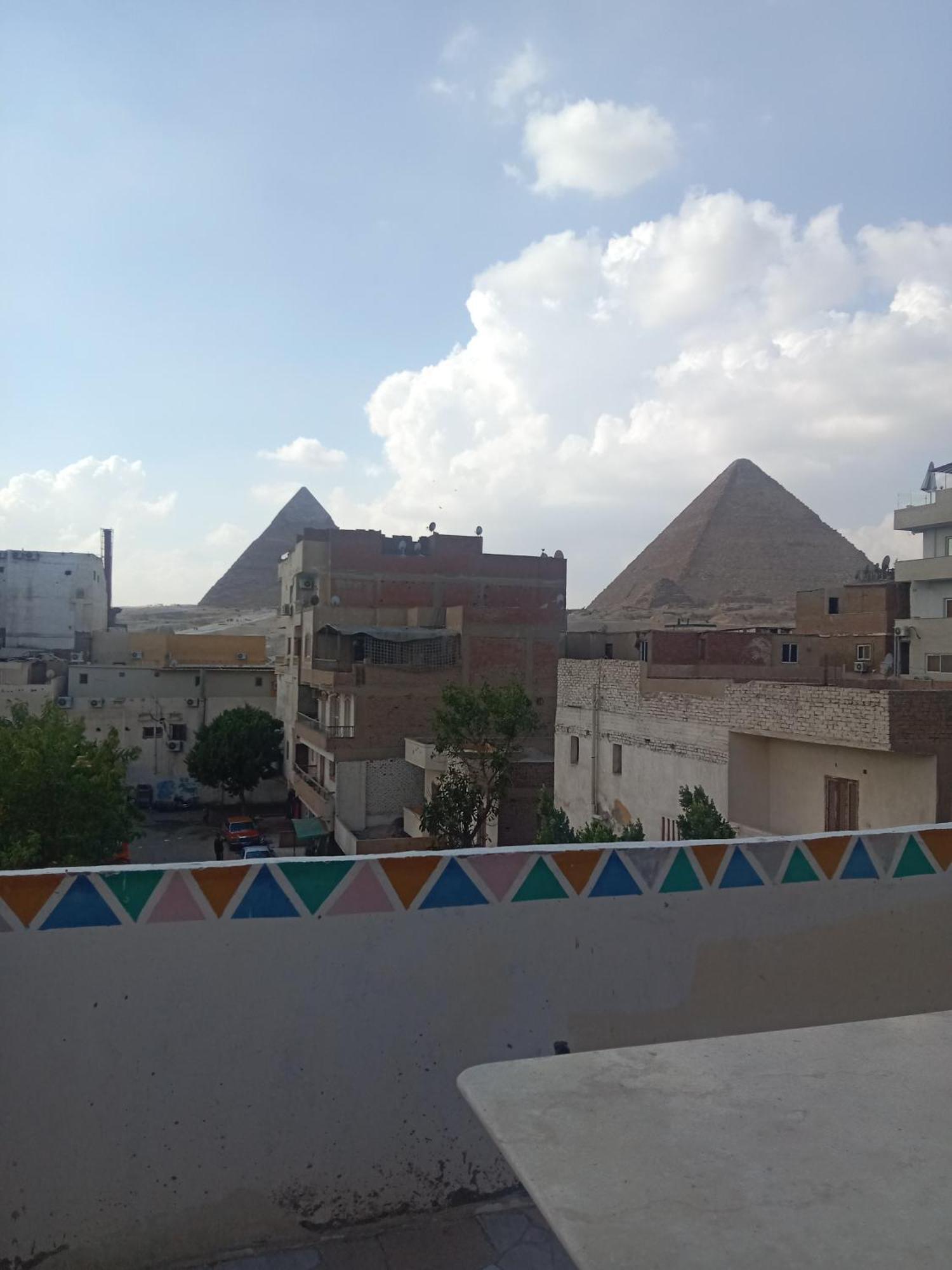 Pyramids Home Guest House Kafrat al Jabal Exterior foto