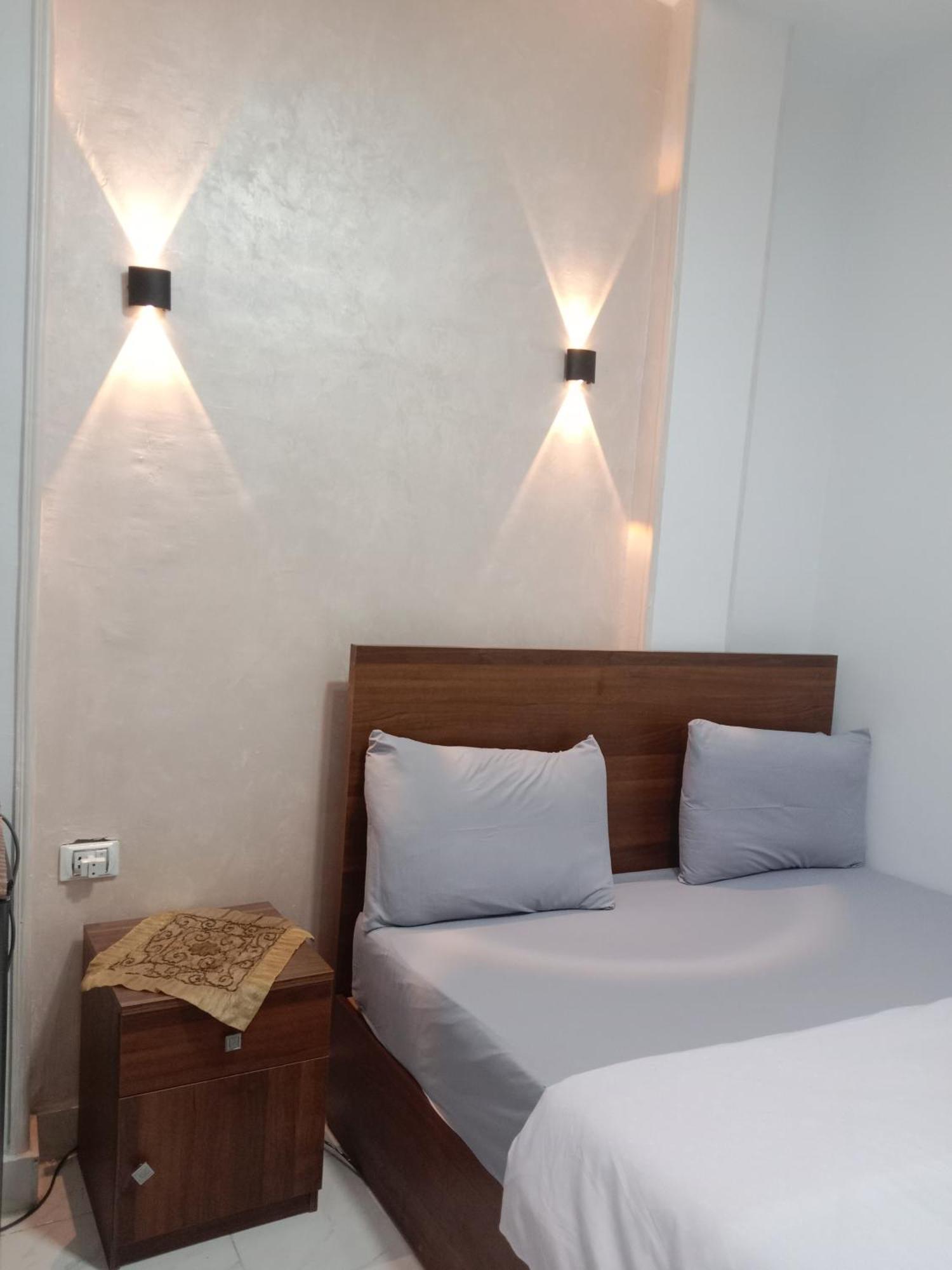 Pyramids Home Guest House Kafrat al Jabal Exterior foto